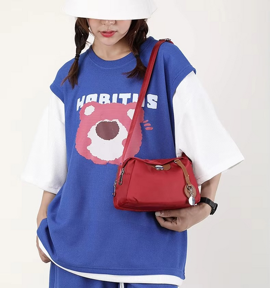 Gelory Casual Travel Waterproof Messenger Bag Trendy(Red)