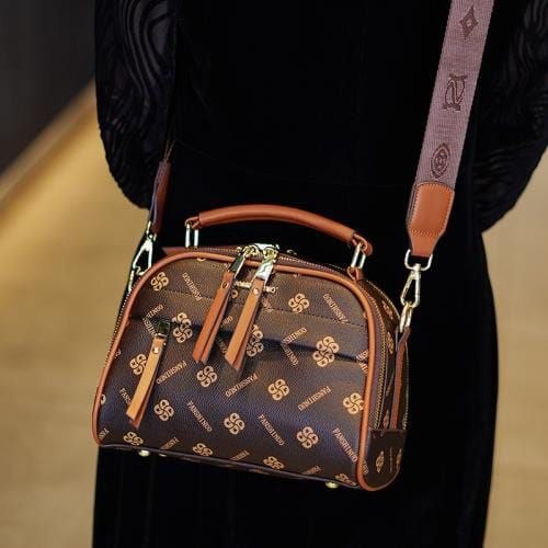 Best selling Trendy Crossbody Stylish leather shoulder & hand bag.