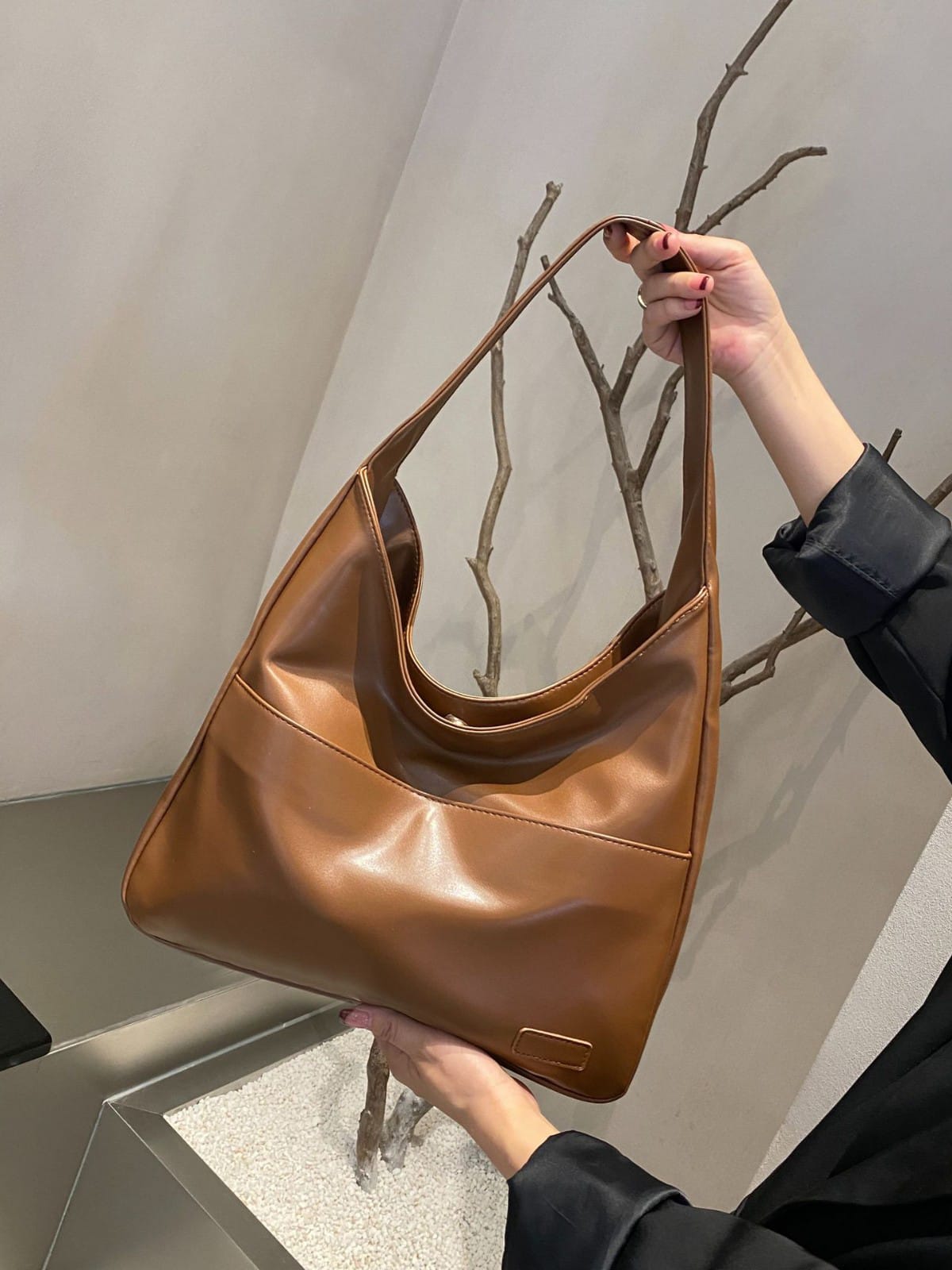 New Style Large-Capacity Retro Shoulder Bag Casual (Brown)
