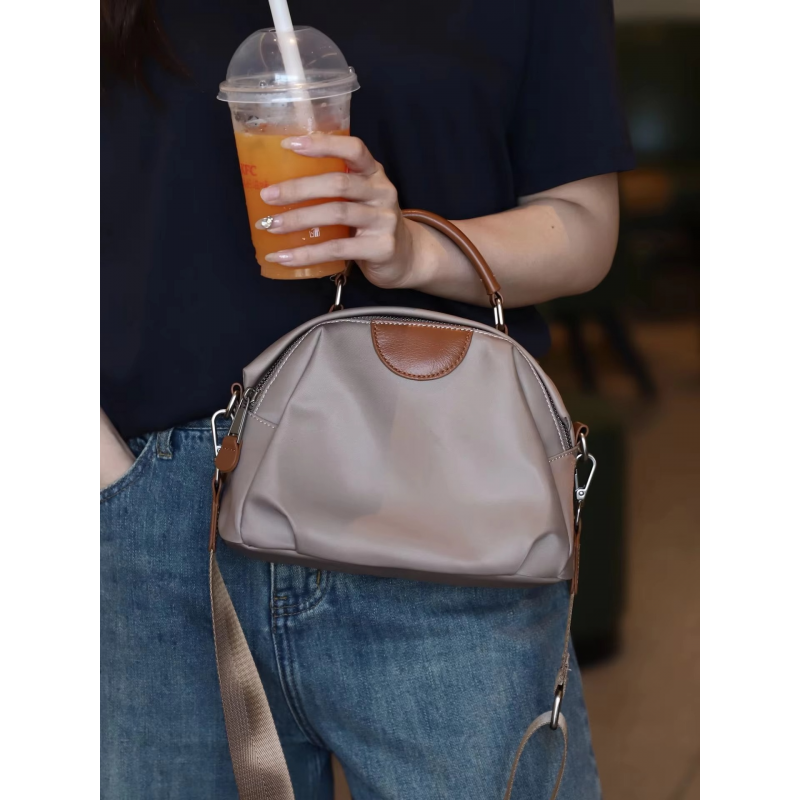 New Portable Nylon Cloth with Cowhide Shoulder Bag (Grey)